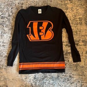 Pink bengals shirt size XS
